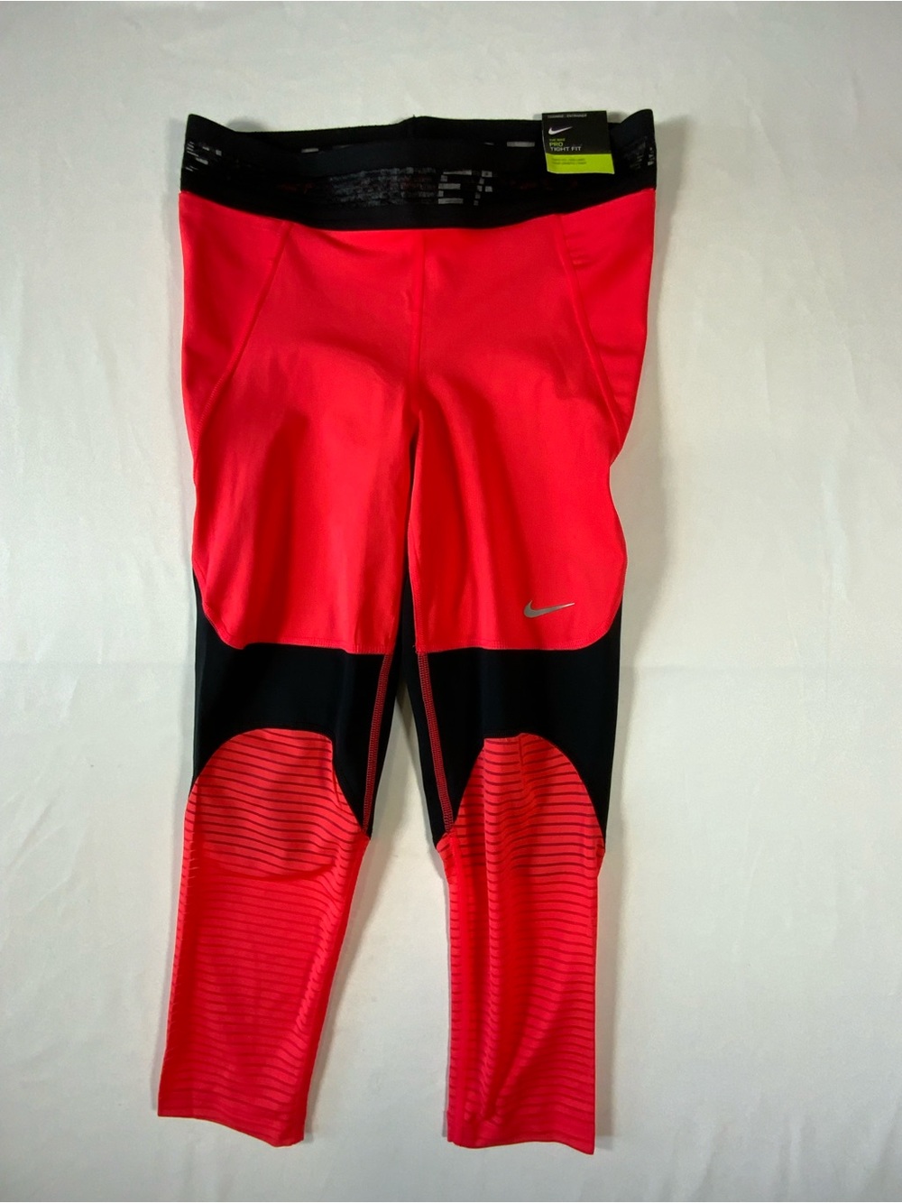 Nike Women’s Neon Pink and Black Athletic Leggings